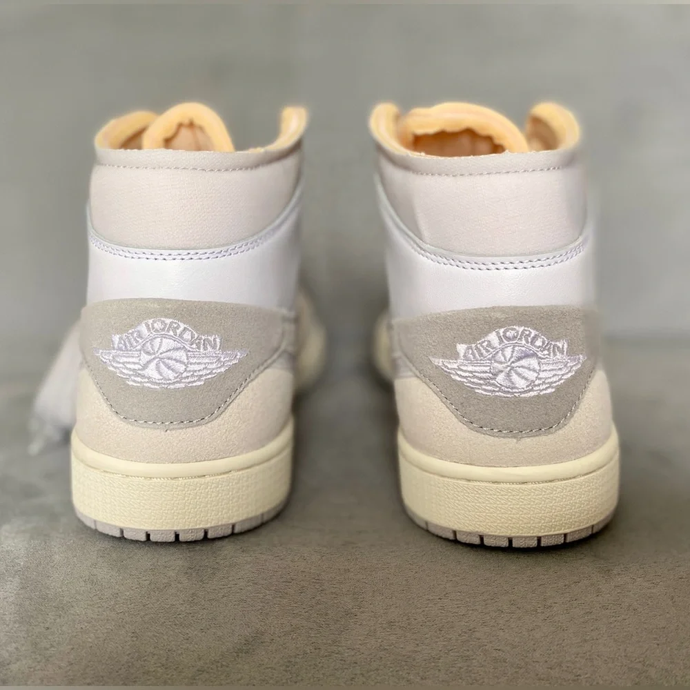 Air Jordan 1 Mid SE Craft